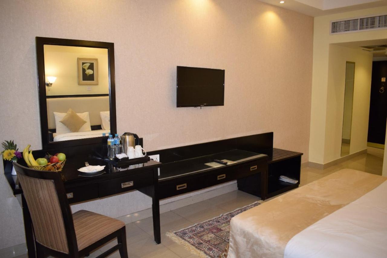 Palm Beach Hotel Dubai Dış mekan fotoğraf