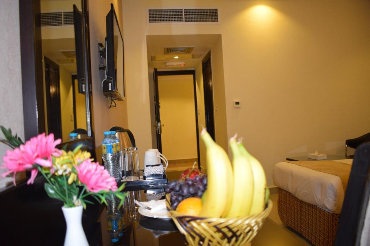 Palm Beach Hotel Dubai Dış mekan fotoğraf